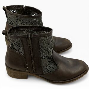 Musse & Cloud Ainhoa Brown Leather Ankle Boots with Die Cut Detail Size 9
